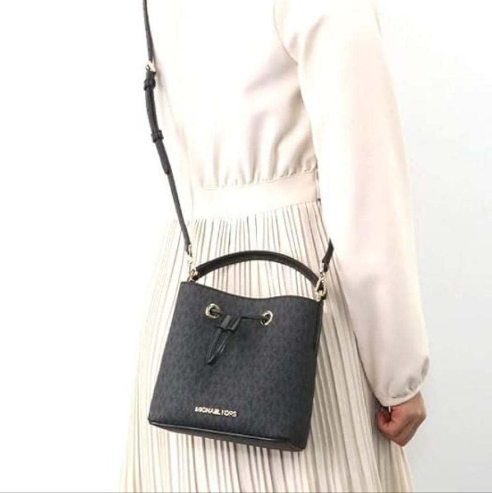 Michael Kors Suri Logo Small Black Crossbody - Picture 8 of 10